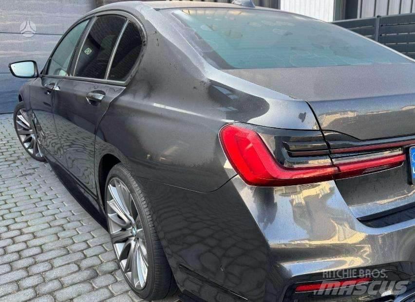 BMW  Tyres, wheels and rims