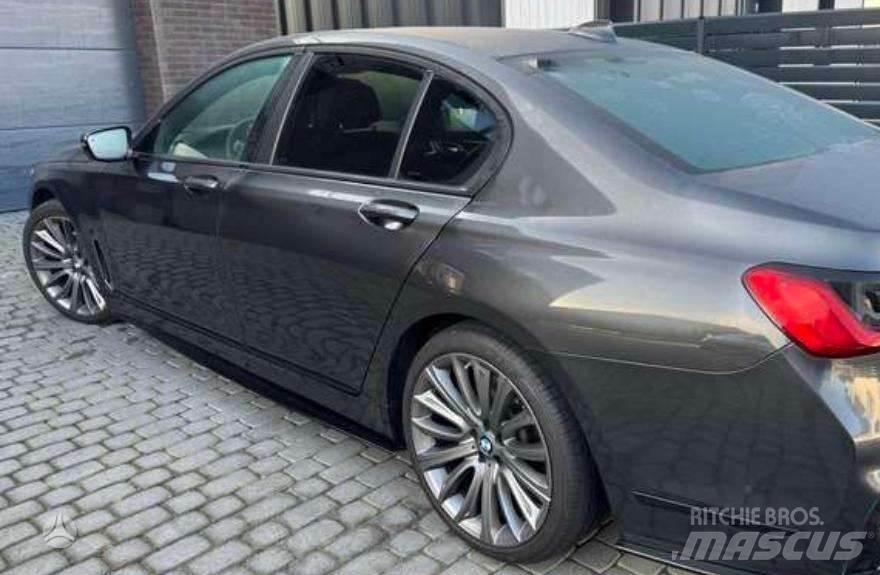 BMW  Tyres, wheels and rims
