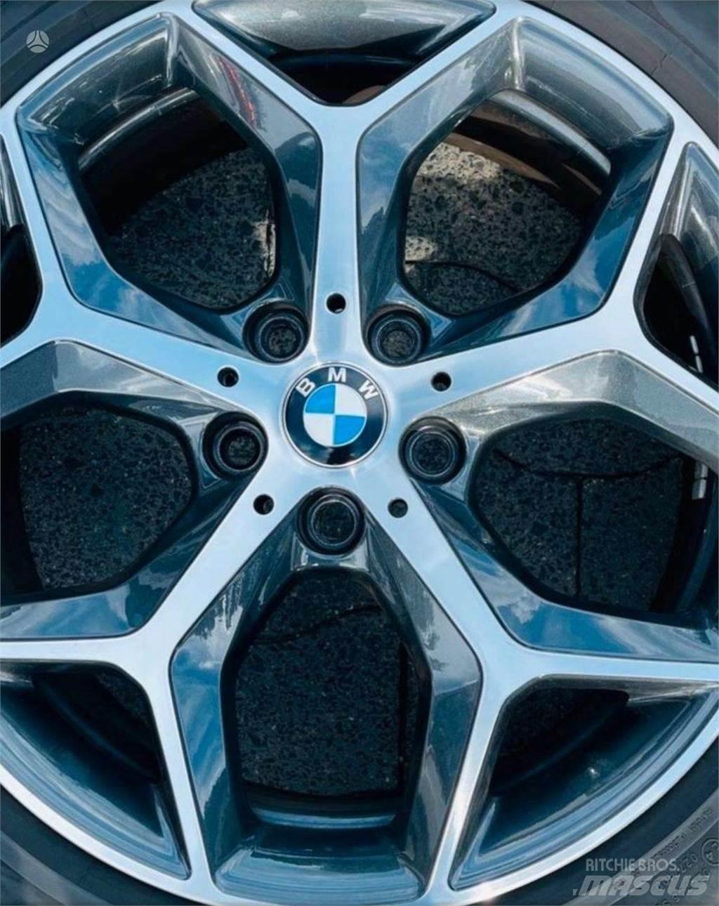BMW  Tyres, wheels and rims