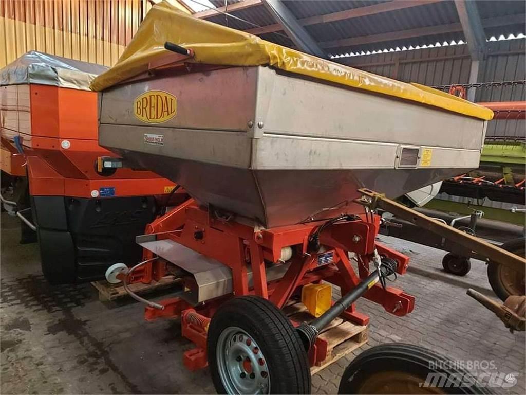 Bredal F2 2500 Mineral spreaders