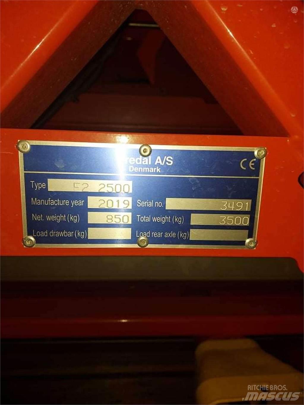 Bredal F2 2500 Mineral spreaders