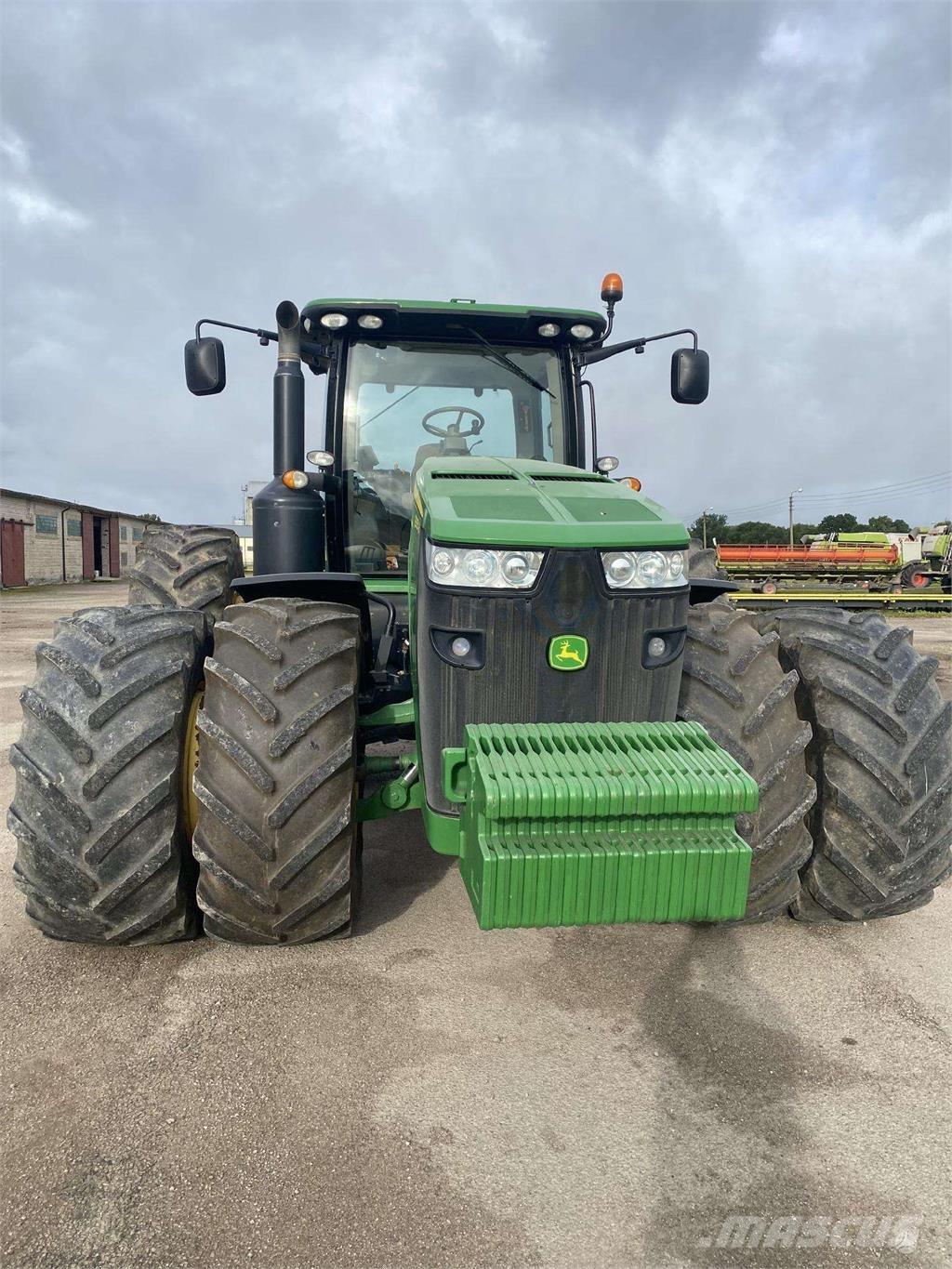John Deere 8335R Tractors
