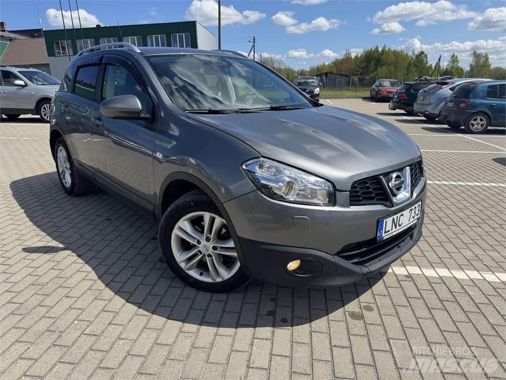 Nissan  Cars