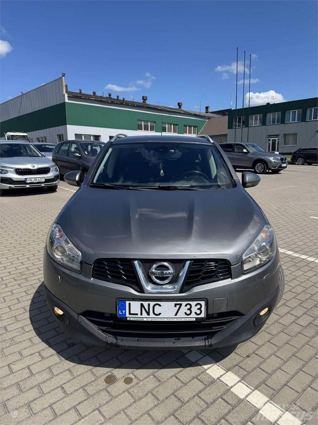 Nissan  Cars