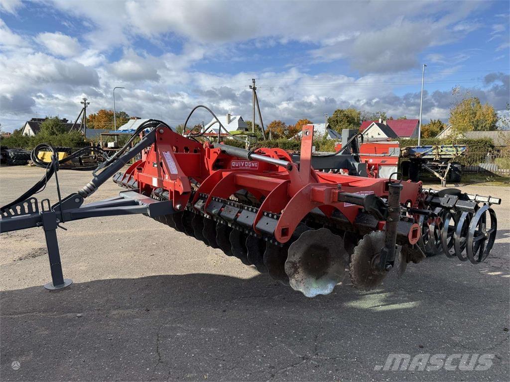 Quivogne 400 Field drags