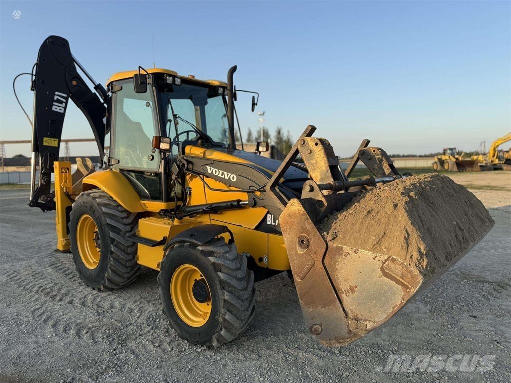 Volvo BL 71 Backhoe loaders