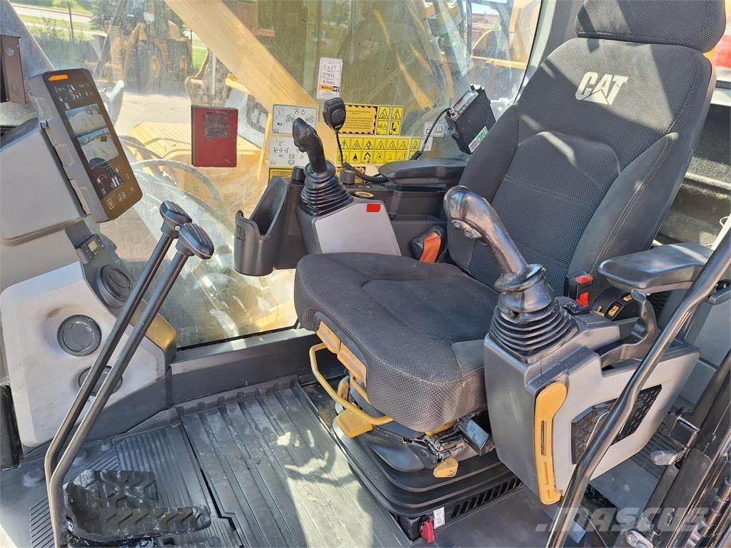 CAT 352 Crawler excavators