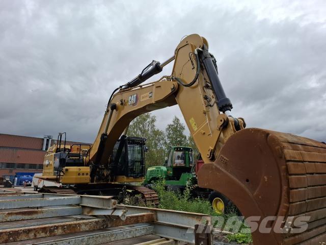 CAT 374 Leica 3D Crawler excavators