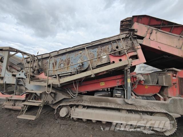 CAT 883+SPALEC Mobile screeners