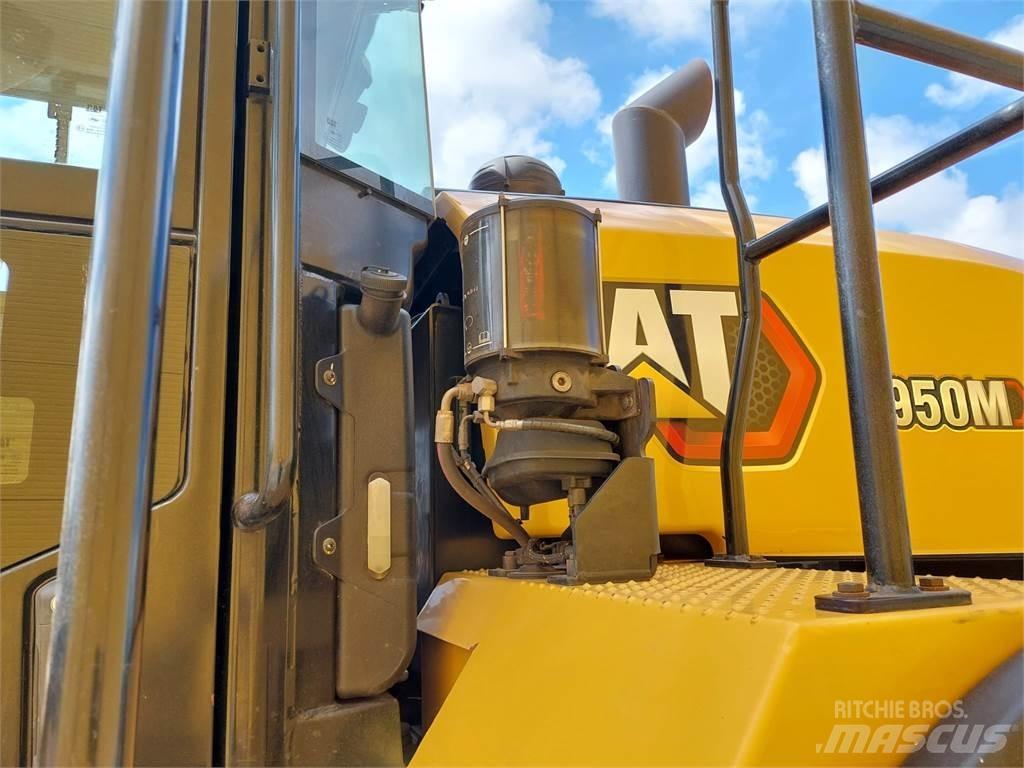CAT 950M Wheel loaders