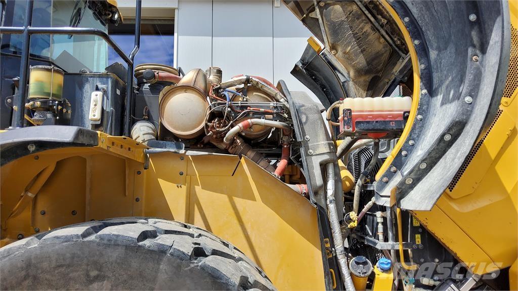CAT 982M Wheel loaders