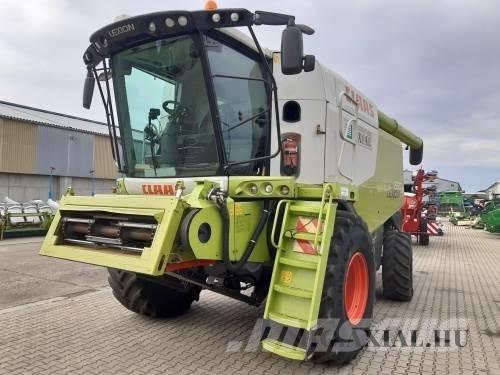 CLAAS Lexion 650 Combine harvesters