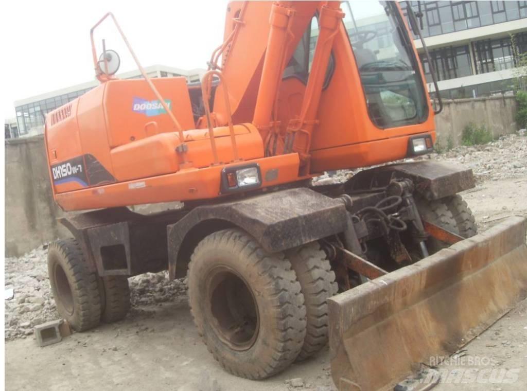 Doosan DH 150 W-7 Wheeled excavators