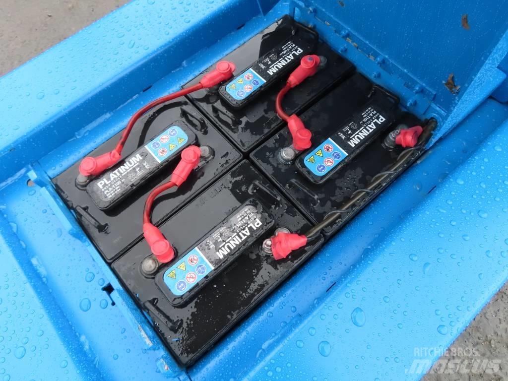 Genie GR 15 Vertical mast lifts