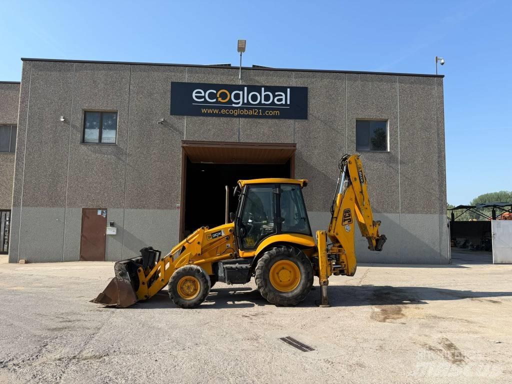 JCB 3 CX Backhoe loaders