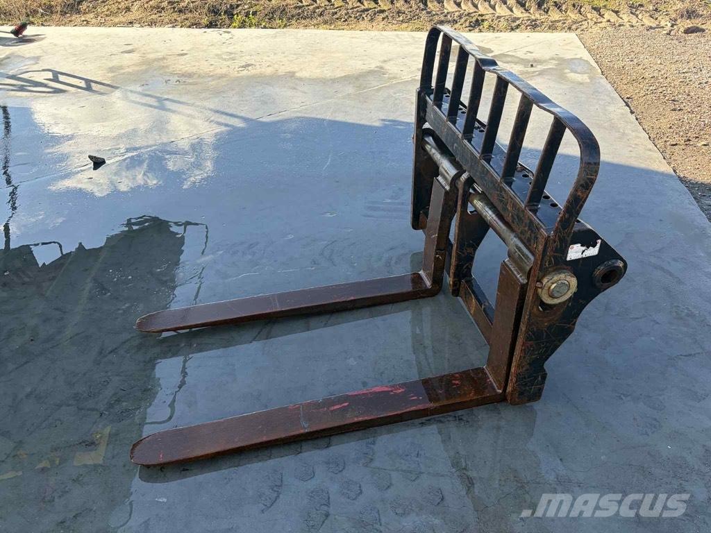 Manitou Pallegafler Telescopic handlers