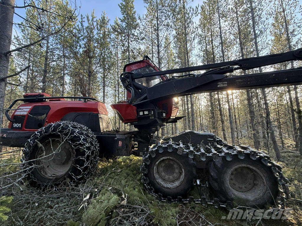 Komatsu 901 Harvesters