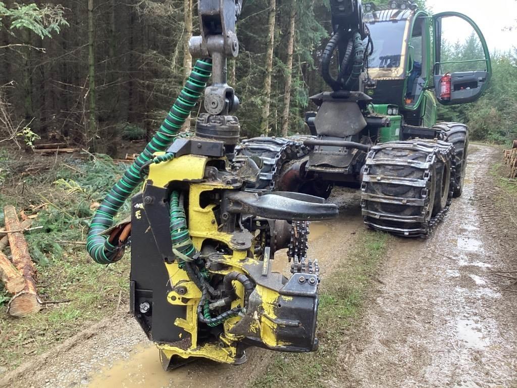 John Deere 1170 E Harvesters