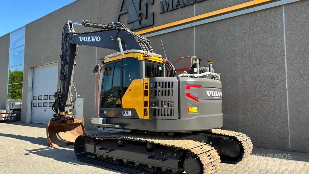 Volvo ECR 235 E Crawler excavators
