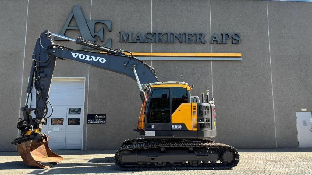 Volvo ECR 235 E Crawler excavators