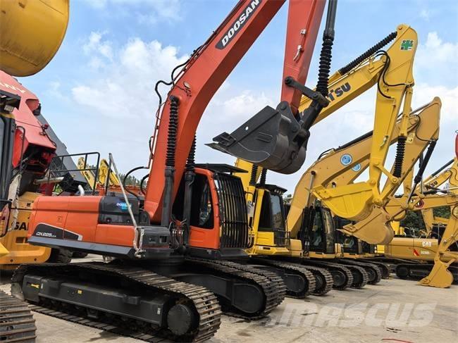 Doosan DX 225 LC Crawler excavators