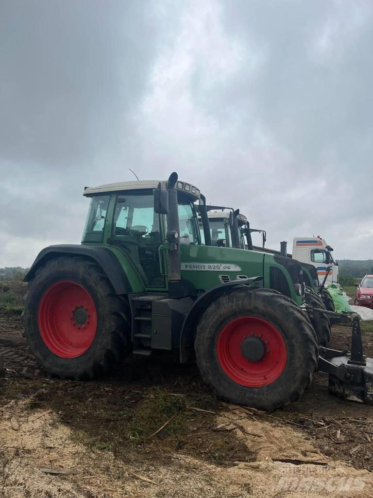 Fendt 820 Tractors
