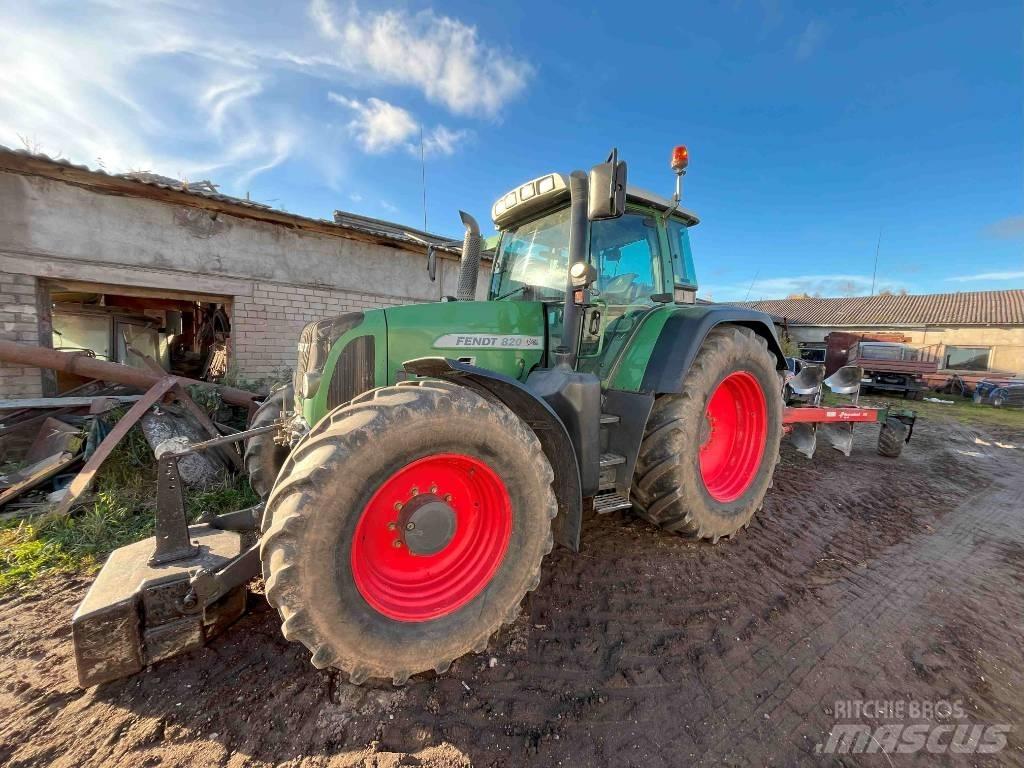 Fendt 820 Tractors