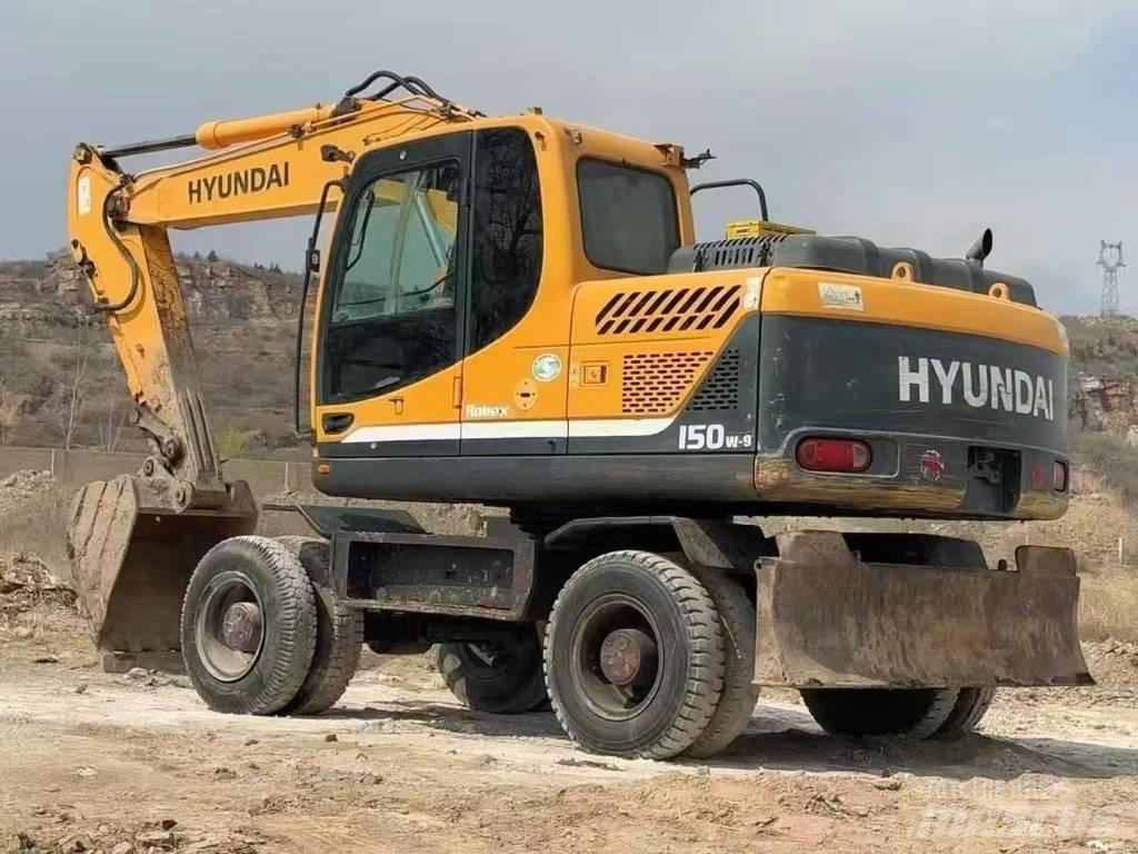 Hyundai 15 BT-9 Wheeled excavators