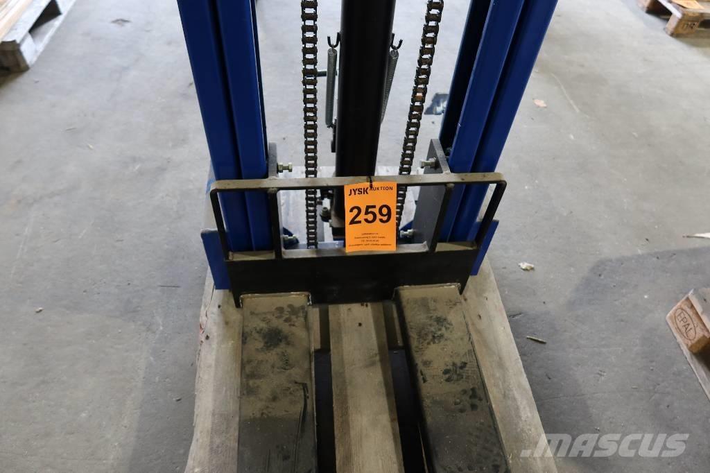 NH SFH1025 Hand pallet stackers