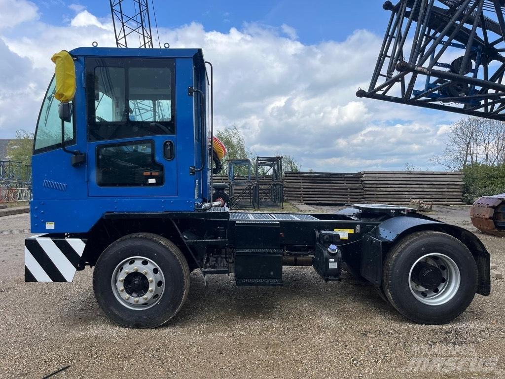 XCMG XPT70K Terminal tractors