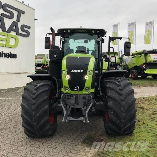 CLAAS AXION 960 TT Tractors