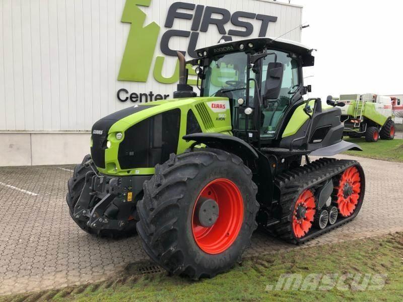 CLAAS AXION 960 TT Tractors