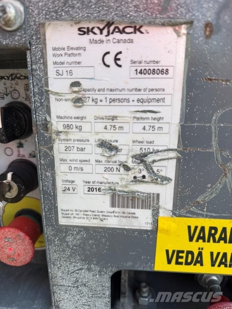 SkyJack SJ 16 Vertical mast lifts