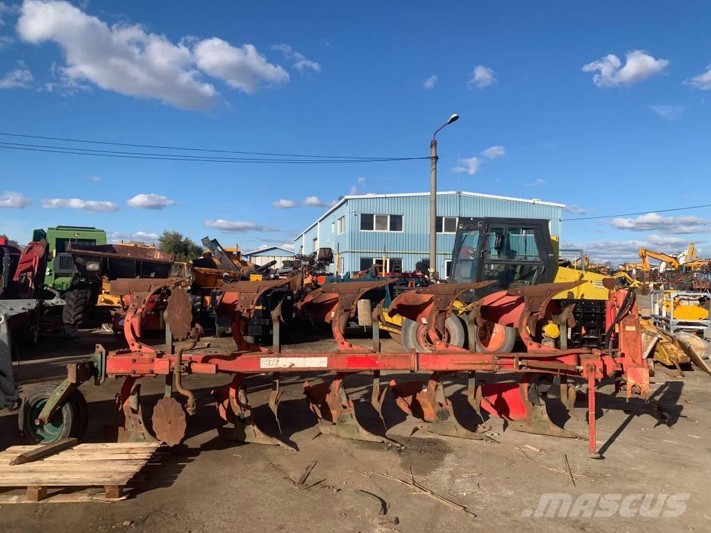 Vogel & Noot 5 Reversible ploughs