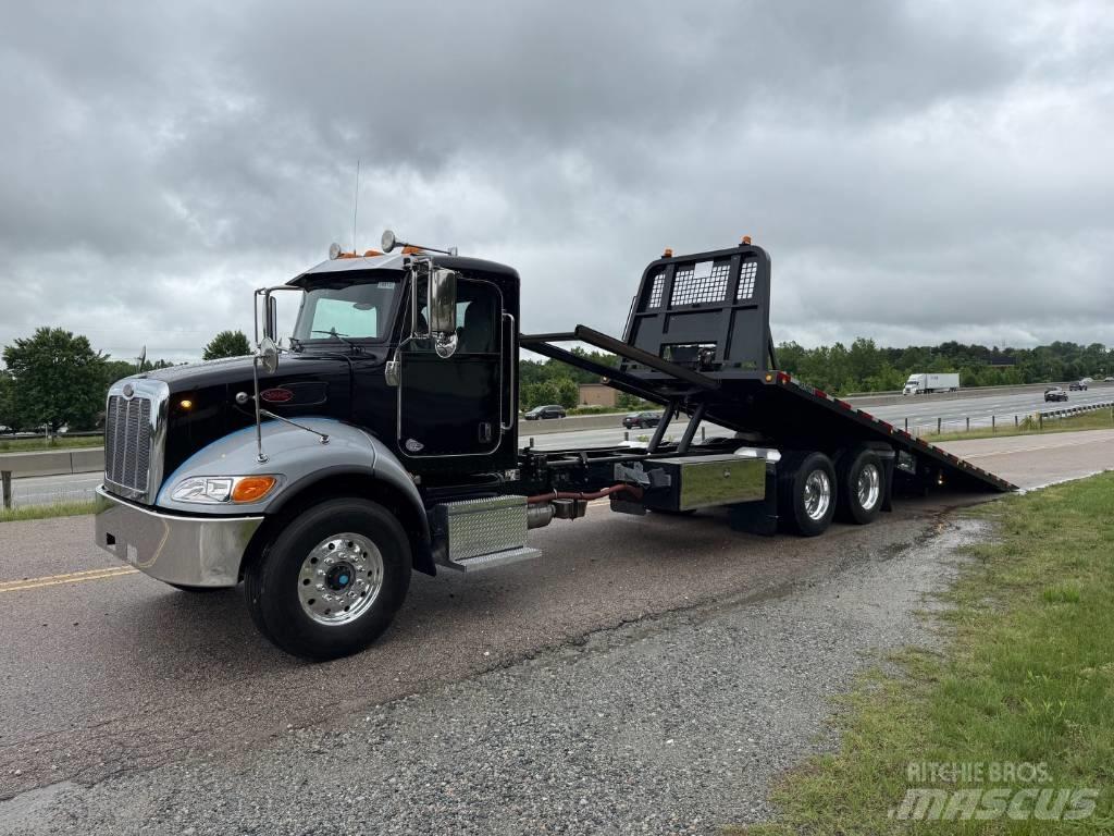 Peterbilt 348 Recovery vehicles