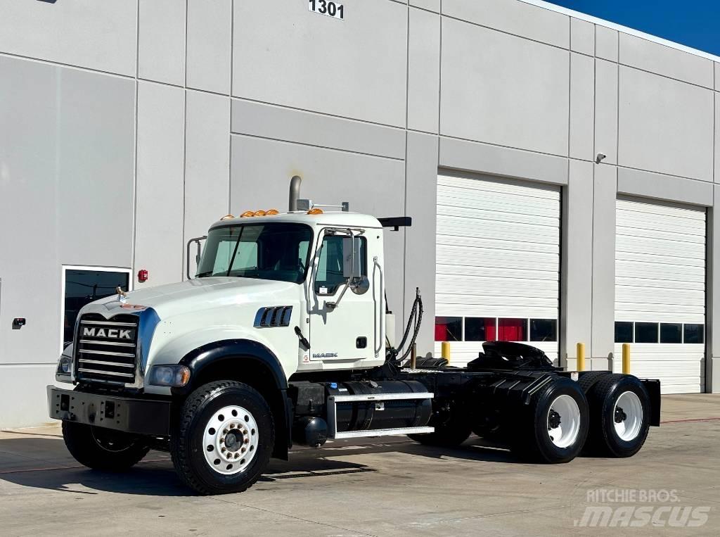 Mack Granite Tractor Units