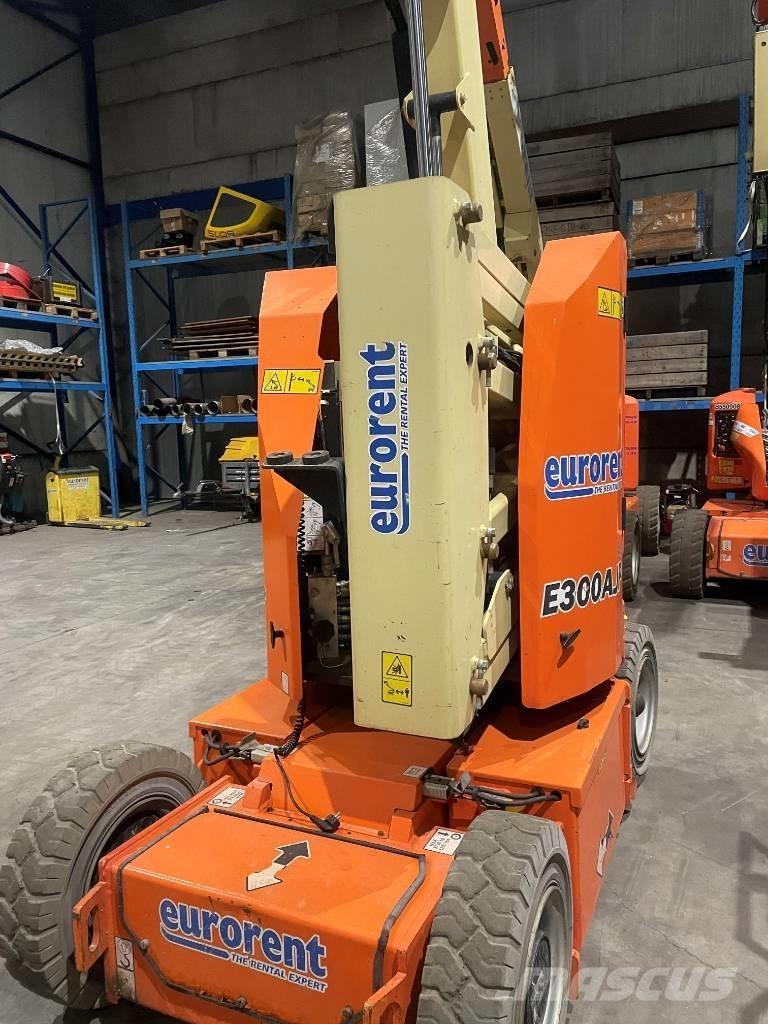 JLG E 300 AJP Scissor lifts