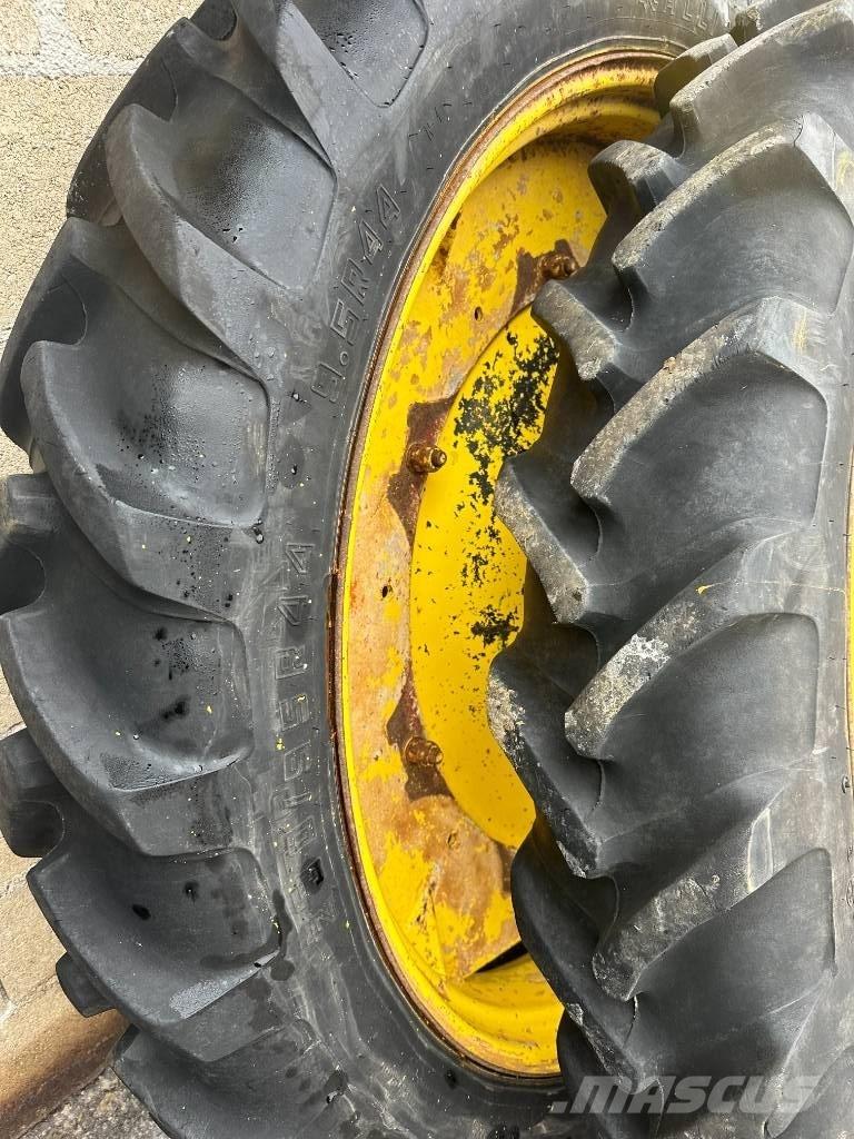 Alliance 230/95R44 Tyres, wheels and rims
