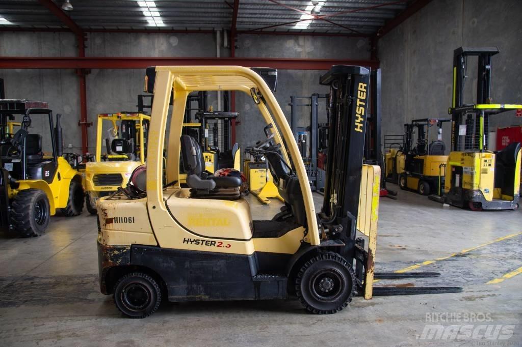 Hyster H2.5CT LPG trucks