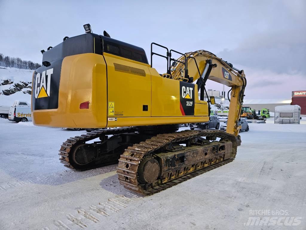 CAT 352 Crawler excavators