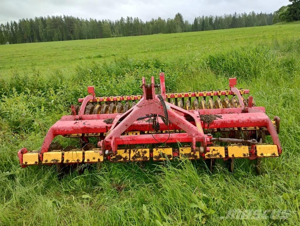 Väderstad CR 3000 Disc harrows