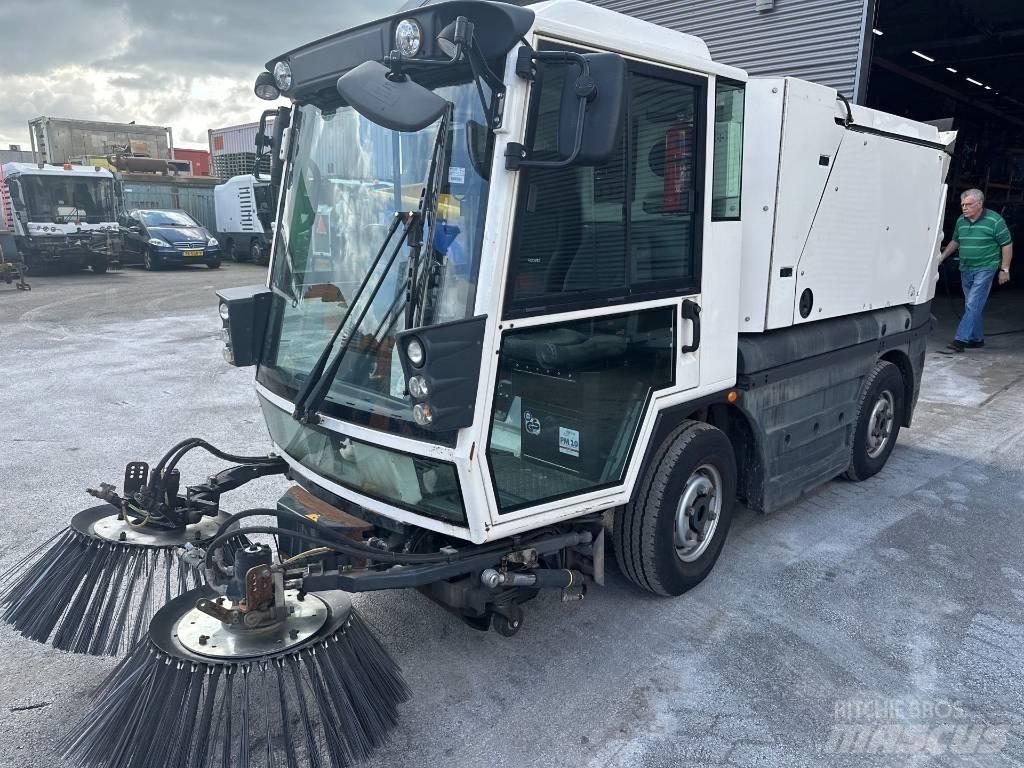 Schmidt Swingo 200 Sweepers
