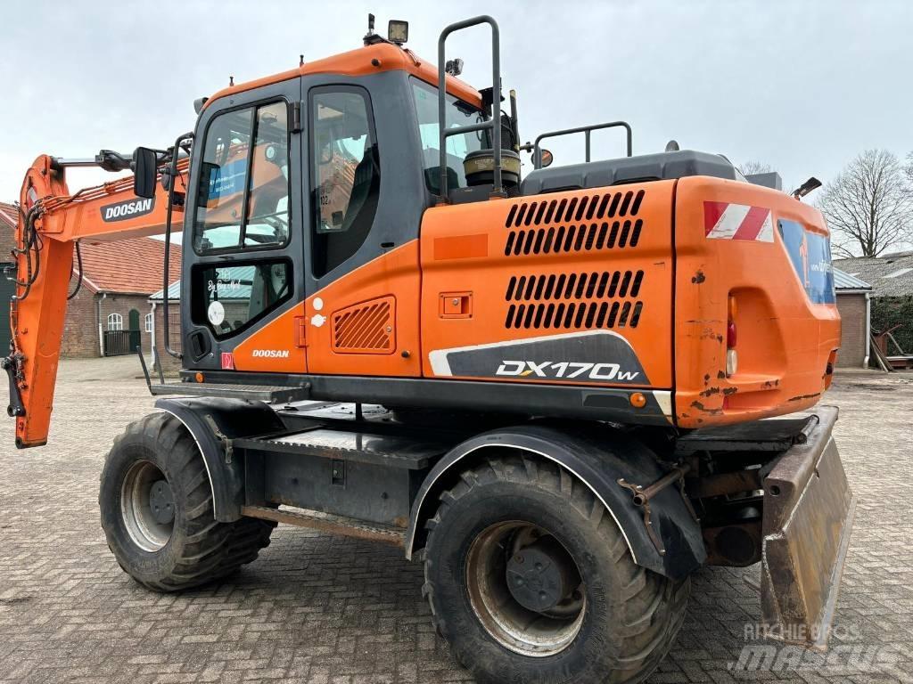 Doosan DX 170 W-5 Wheeled excavators