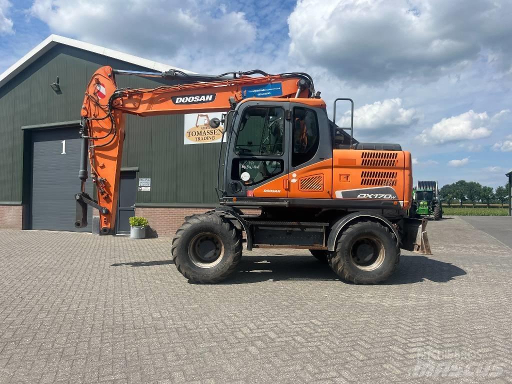 Doosan DX 170 W-5 Wheeled excavators
