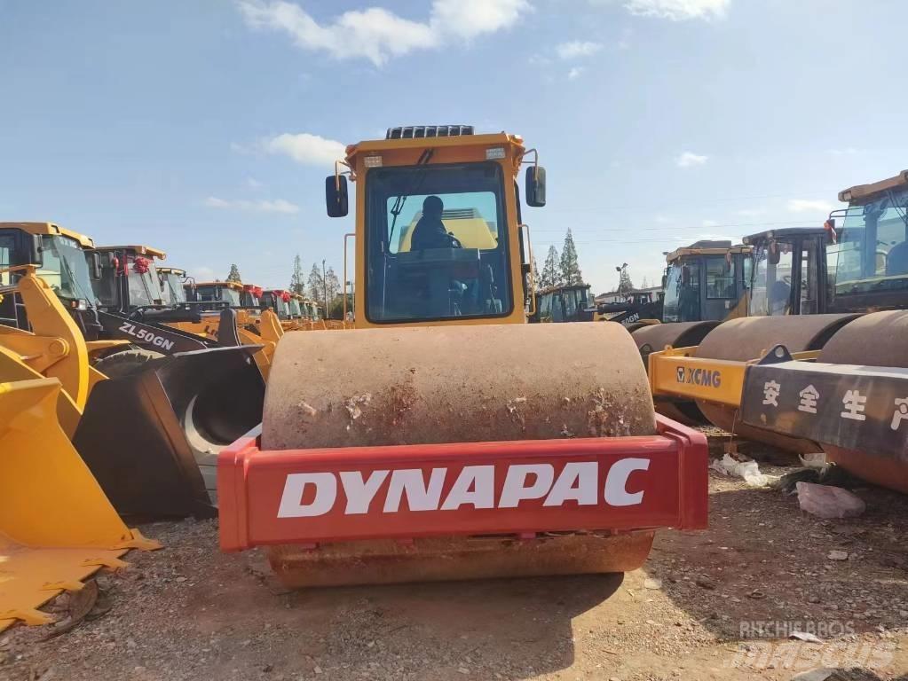 Dynapack CA602D Single drum rollers
