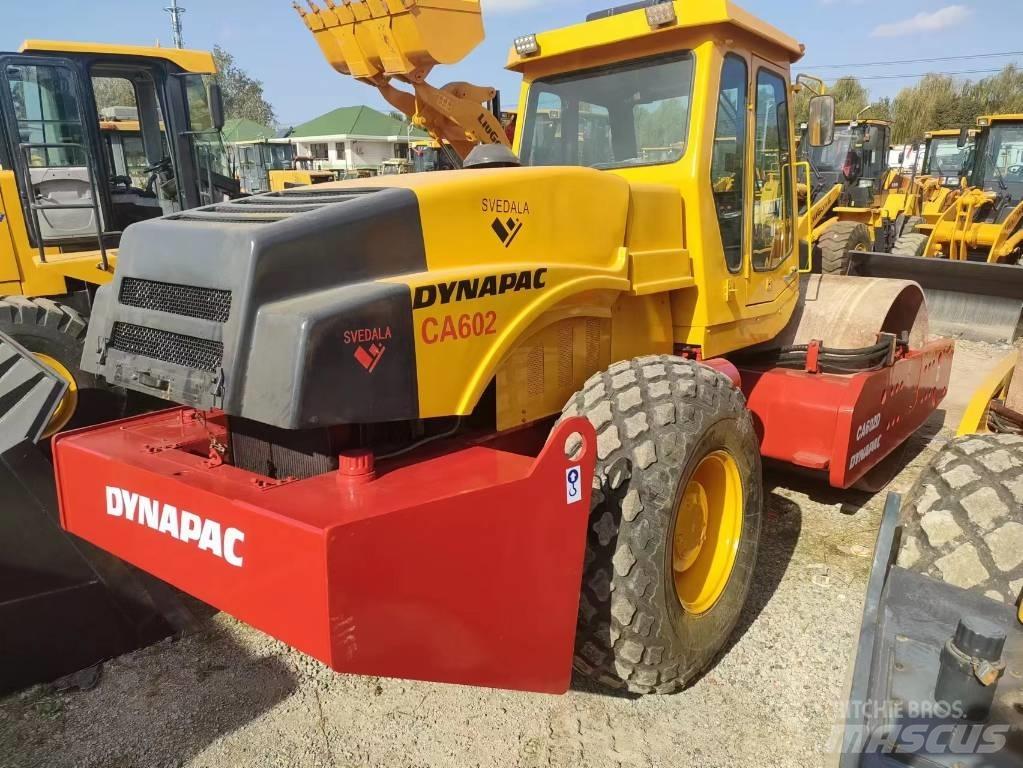 Dynapack CA602D Single drum rollers