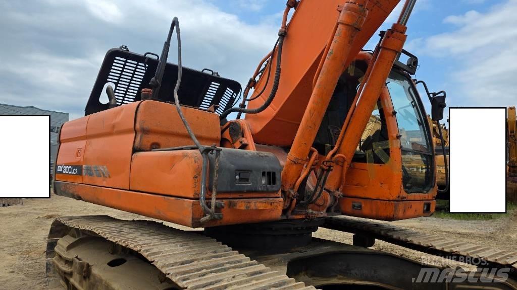 Doosan DX 300 LCA Crawler excavators