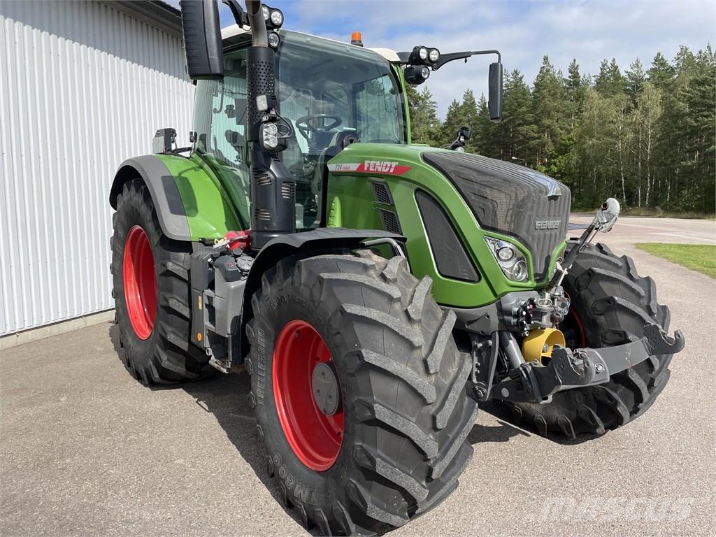 Fendt 724 Profi Plus Tractors
