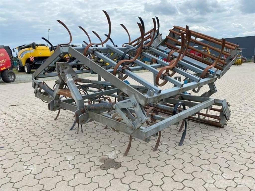  FEDERZINKENGRUBBER Cultivators