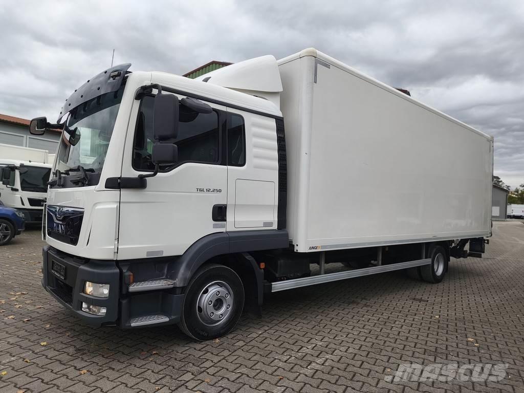 MAN TGL 12.250 Box body trucks